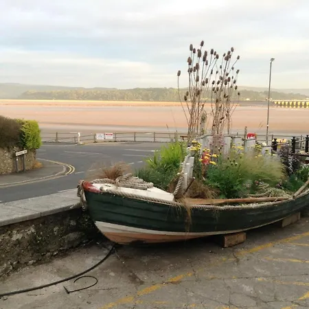 Kentwood Couette-café