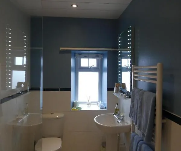 Kentwood Bed & Breakfast 4*