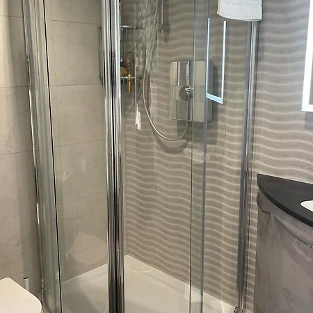 Nocleg ze śniadaniem Kentwood 4*