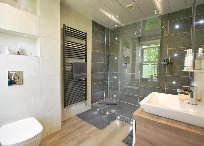 فندق مبيت وإفطار Kentwood 4*